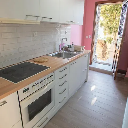 με θέα το ηλιοβασιλεμα 2 Holiday home *