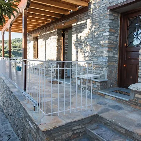 με θέα το ηλιοβασιλεμα 2 Holiday home *