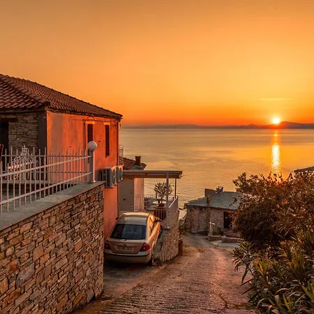 με θέα το ηλιοβασιλεμα 2 Holiday home