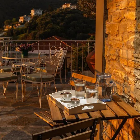 με θέα το ηλιοβασιλεμα 2 Holiday home *